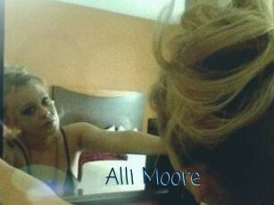 Alli_Moore
