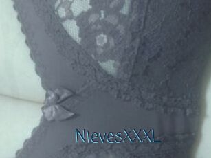 NievesXXXL