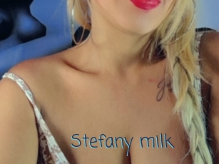Stefany_milk