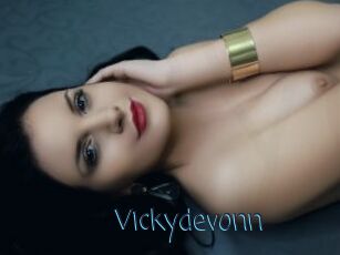 Vickydevonn